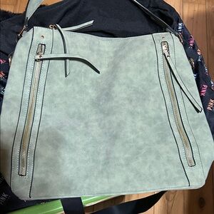 Elegant Mint Shoulder Bag with Zipper Details